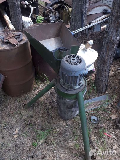 Зернодробилка крупорушка бу