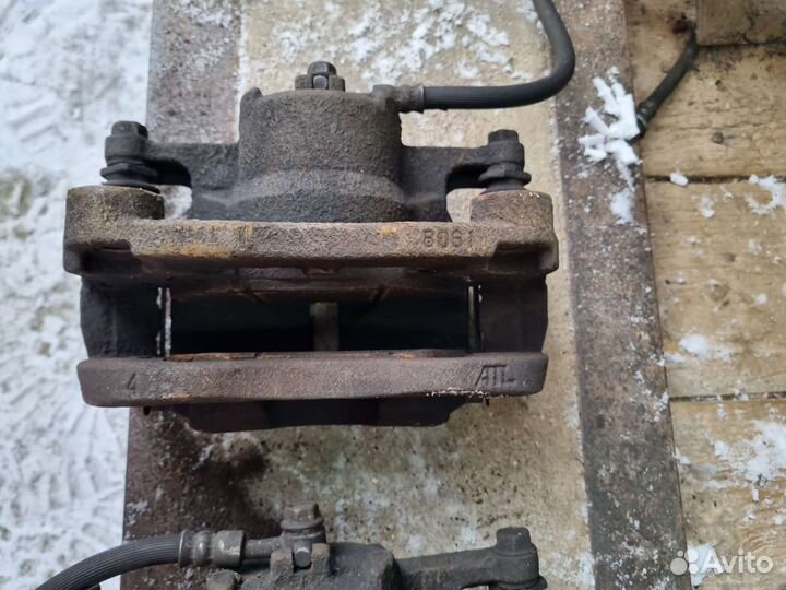 Суппорт передний x-trail t31, Qashqai j10