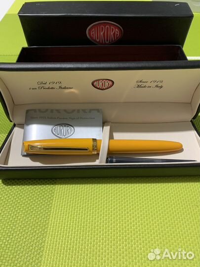 Перьевая ручка Aurora Style Resin