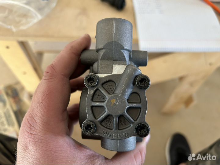 Кран модулятор ABS MB/Volvo/Iveco/DAF 4721959212