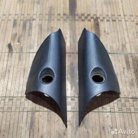 Накладка под динамик передняя Ford Focus 2