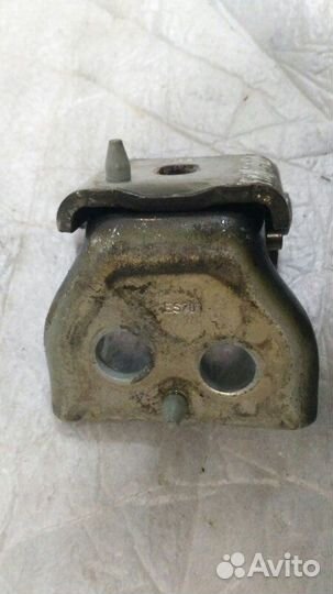 Петля двери передняя левая Citroen C4 2 1.6 VTI