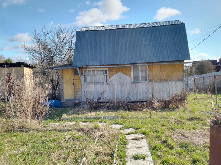 Дача 15 м² на участке 5,6 сот.