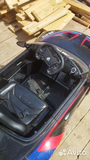 Детская машина электромобиль с пультом