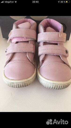 Ботинки демисезонные для девочки 26 размер