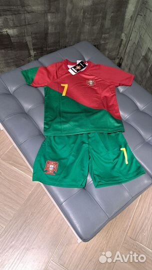 Детская футбольная форма роналду