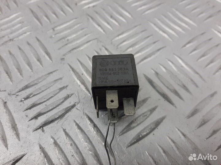 Реле (прочие) Volkswagen Passat B5 1999 8D0951253A