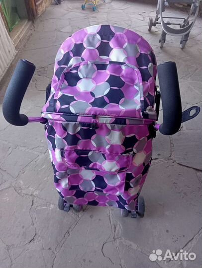 Прогулочная коляска трость