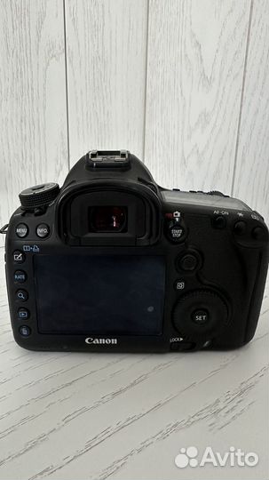 Canon EOS 5D Mark III body