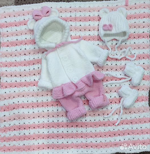 Комплект на выписку для девочки