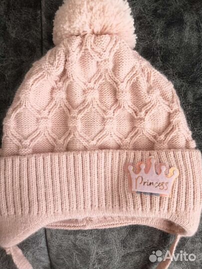 Шапки 3 штуки новые