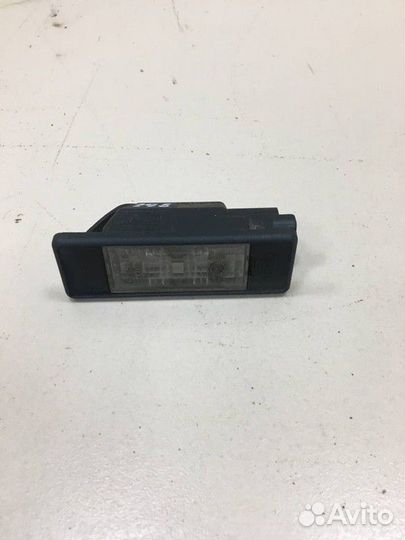 Фонарь подсветки номера Nissan Primera