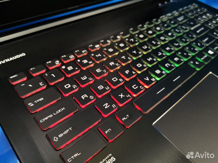 Игровой ноутбук MSI: 4K дисплей/i7 7700HQ/GTX 1070