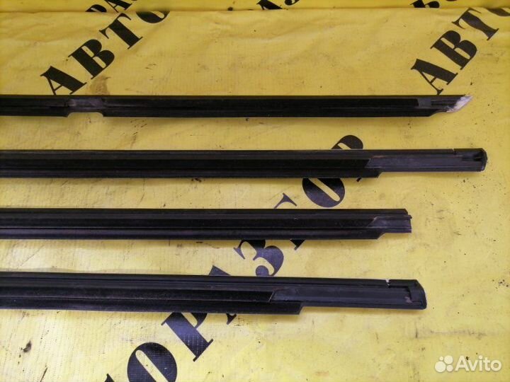 Накладка двери передней левой Mercedes-Benz W166