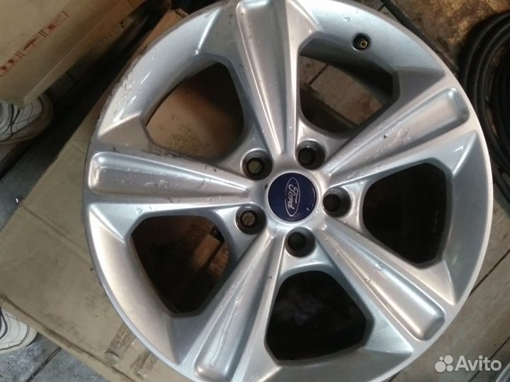 Диск б.у для Ford Kuga R17