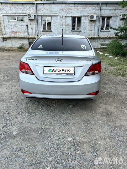 Hyundai Solaris 1.4 AT, 2015, 176 000 км