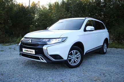 Mitsubishi Outlander 2.0 CVT, 2022, 57 000 км