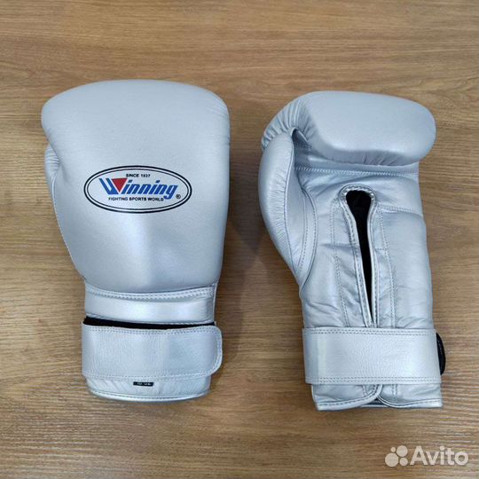 Боксерские перчатки кожаные