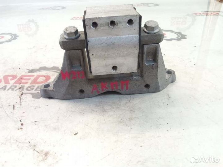 Подушка АКПП Mercedes-Benz E-Class W212 (212054C)