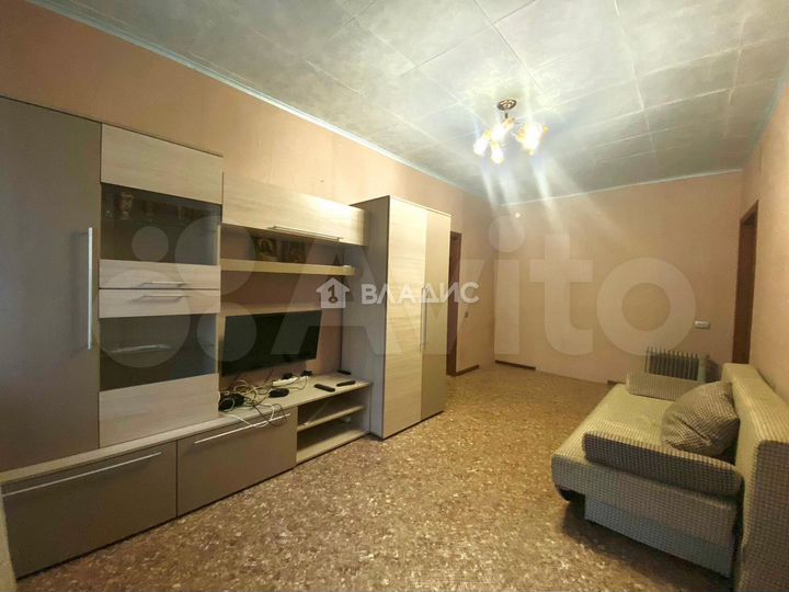 2-к. квартира, 43 м², 2/5 эт.