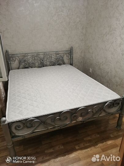 Кованная кровать