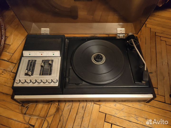 Электрофон Мелодия-103Б - стерео