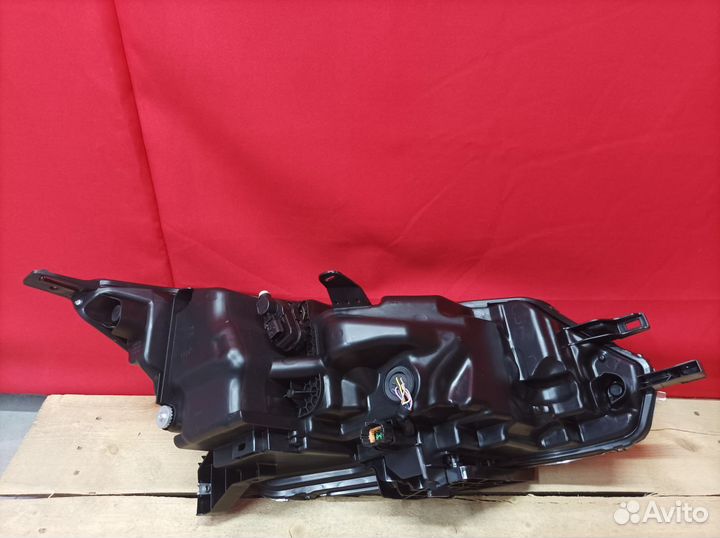 Фара левая Nissan Qashqai 2 j11 2014