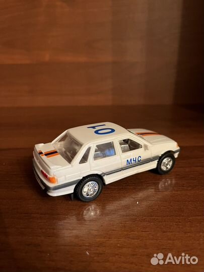 Модель автомобиля ваз 21099. ваз 2115