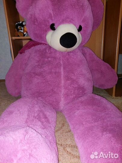 Большой плюшевый мишка