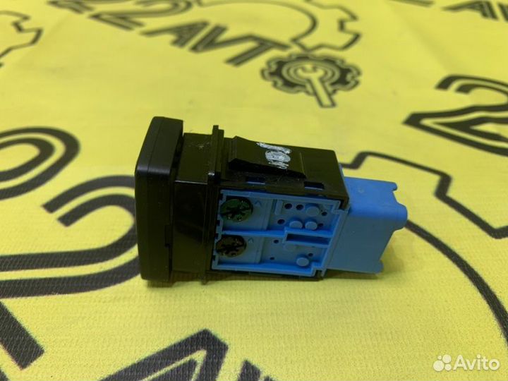 Кнопка Suzuki Escudo TD54W J20A 06.2006