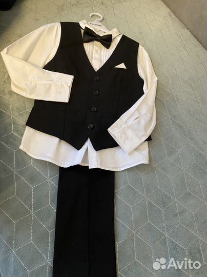 Костюм школьный. Рубашка, жилет и брюки