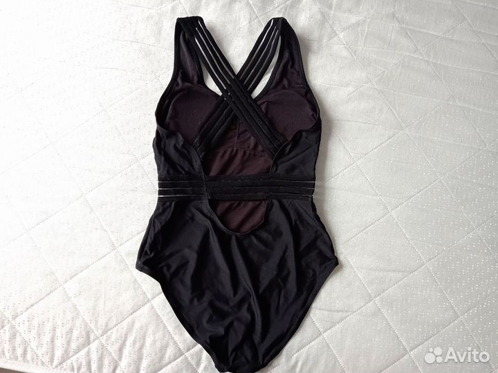 Купальник женский слитный 44