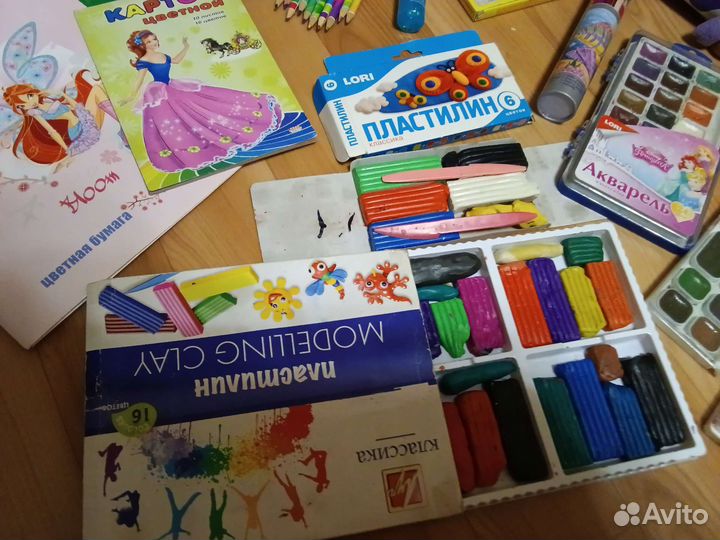 Канцтовары пакетом