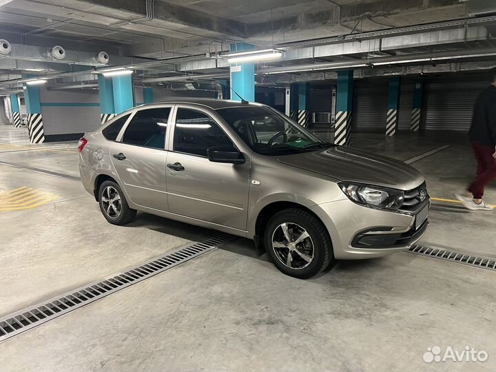 LADA Granta 1.6 МТ, 2021, 120 000 км