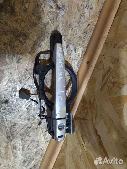 Ручка левая передняя Митсубиси Аутлендер XL