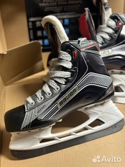 Коньки Bauer vapor x900, INT, новые