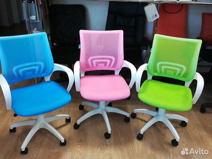 Кресла Бюрократ 695