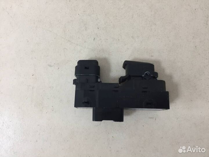 Кнопка стеклоподъемника Hyundai ix35 LM 2010-2015