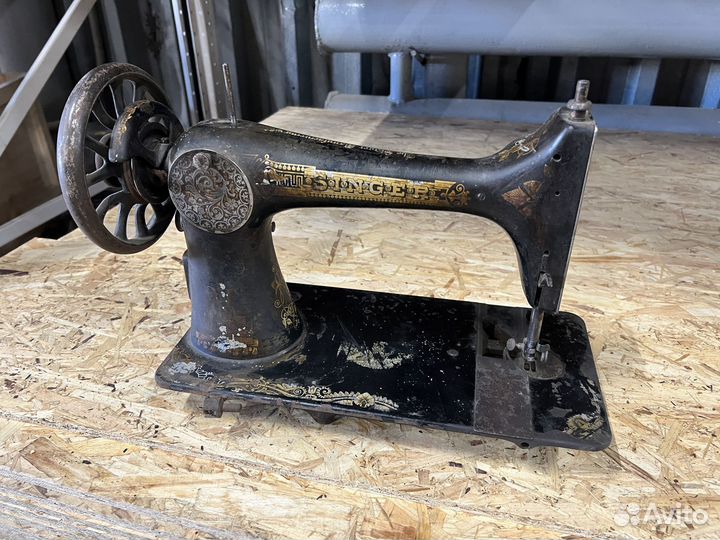 Антикварная швейная машинка Zinger № А1574854