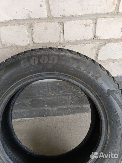 Goodyear Ultra Grip Ice Arctic 2 185/65 R15