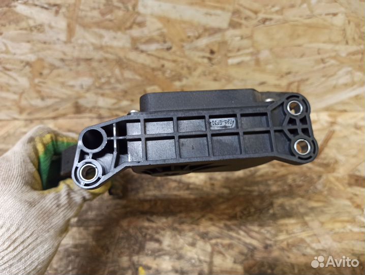 Педаль газа LADA Vesta