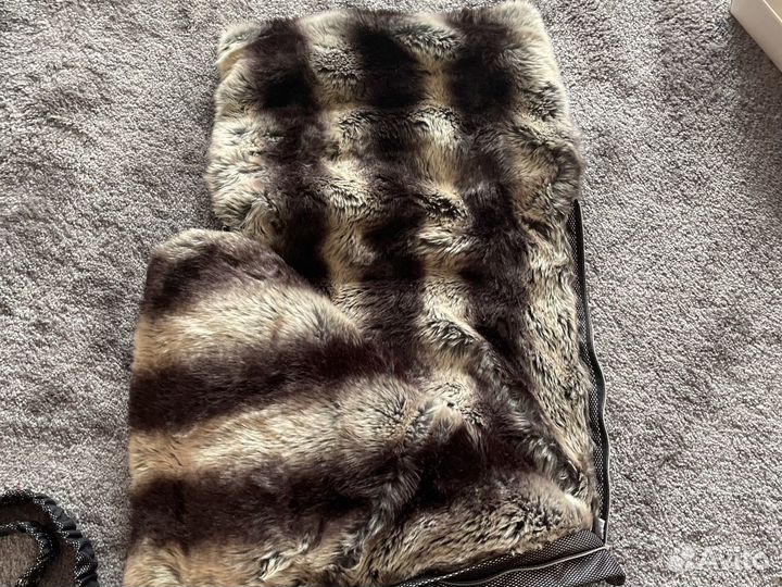 Меховой конверт в коляску