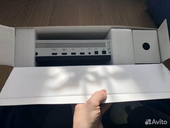 Игровая консоль xbox one s