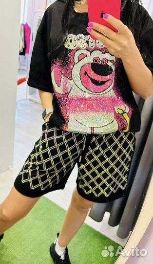 Шорты со стразами