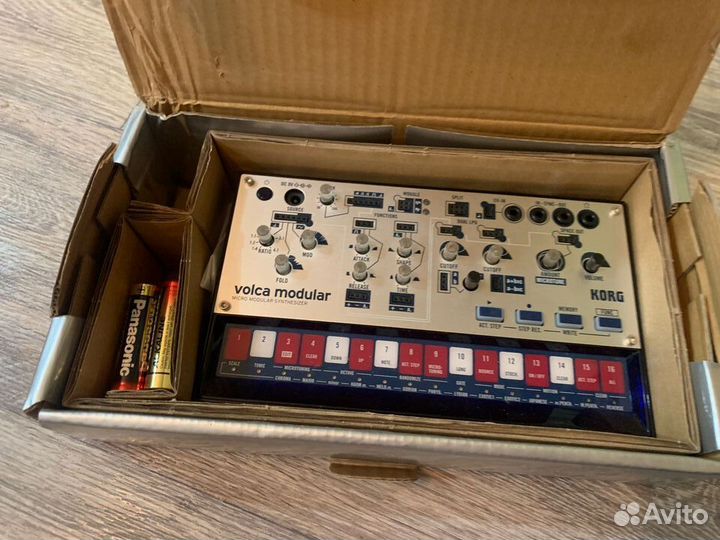 Синтезатор Korg Volca Modular