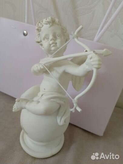 Ангел из гипса. Фигурка статуэтка