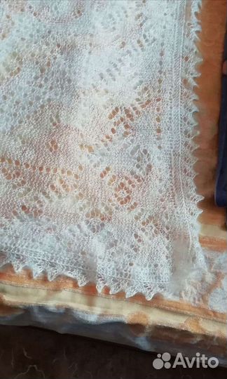 Оренбургский пуховый платок