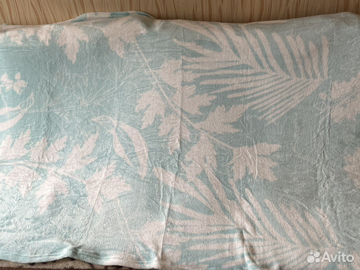 Плед и плед-халат, новые