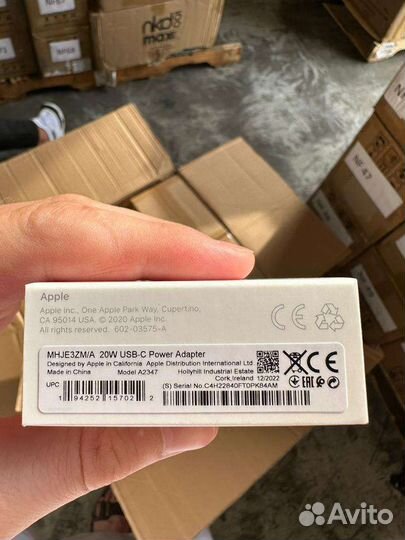 Зарядное устройство для телефона Apple