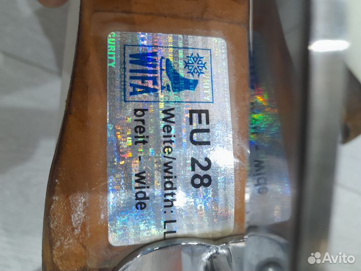 Фигурные коньки wifa